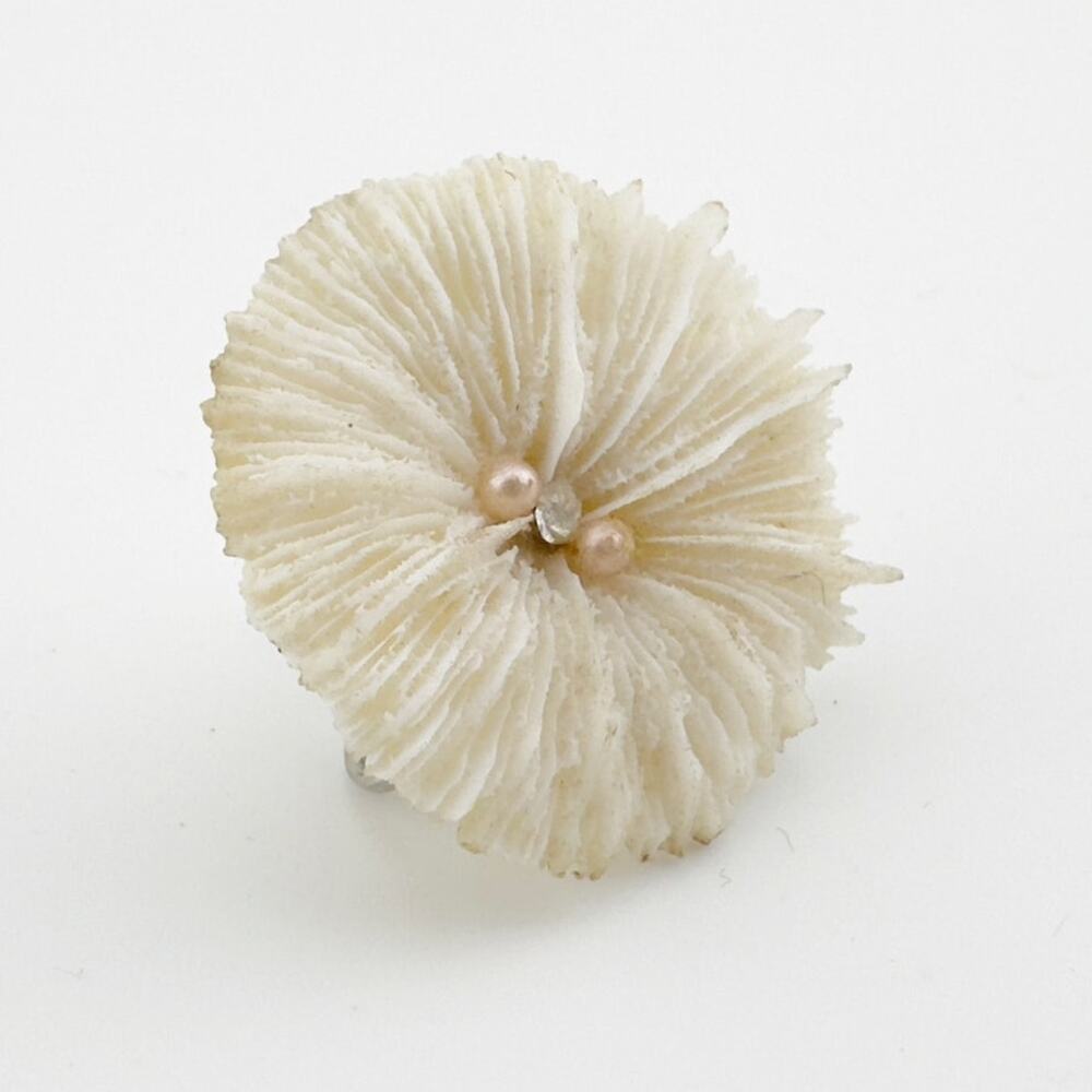 Vintage Mushroom Coral Screw-Back‎ Earring with Faux Pearl Accents